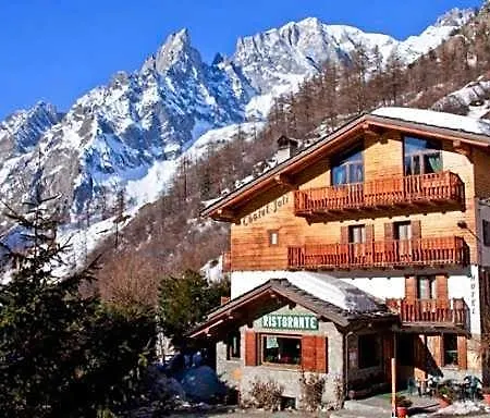 Hotel Chalet Joli-2