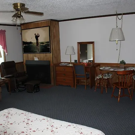 The Chalet Motel & Apartments-2
