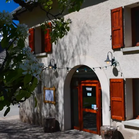 Auberge La Cure-3