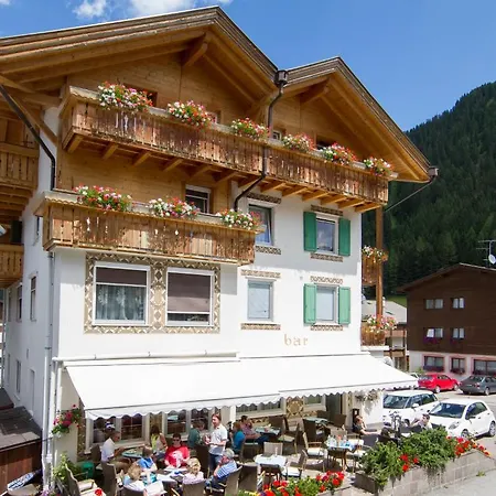 Chalet Madrisa-2