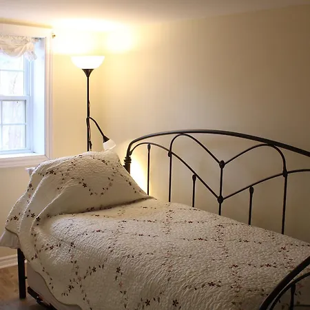 Le Chalet Buckhouse B&B-2