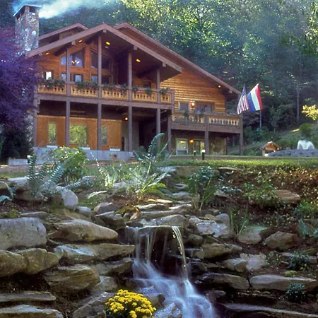 Chalet Inn Bed & Breakfast-2