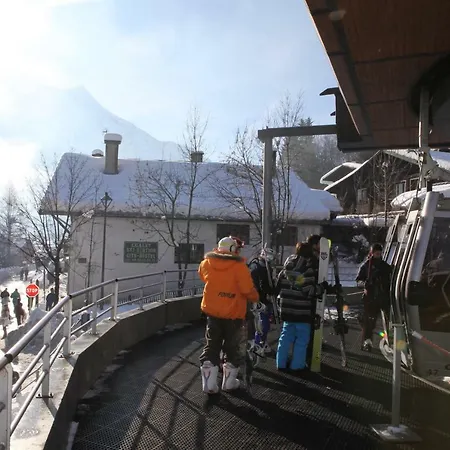 Chalet-Ski-Station-3