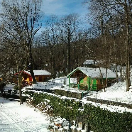 Chalet Etna Milo-2