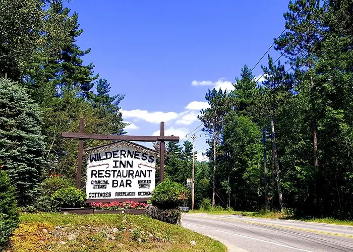 The Wilderness Inn: Chalets Wilmington
