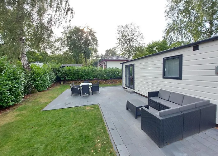 Chalet Wanama. Gelegen op het vakantiepark Het Lierderholt op de veluwe. Villa Beekbergen