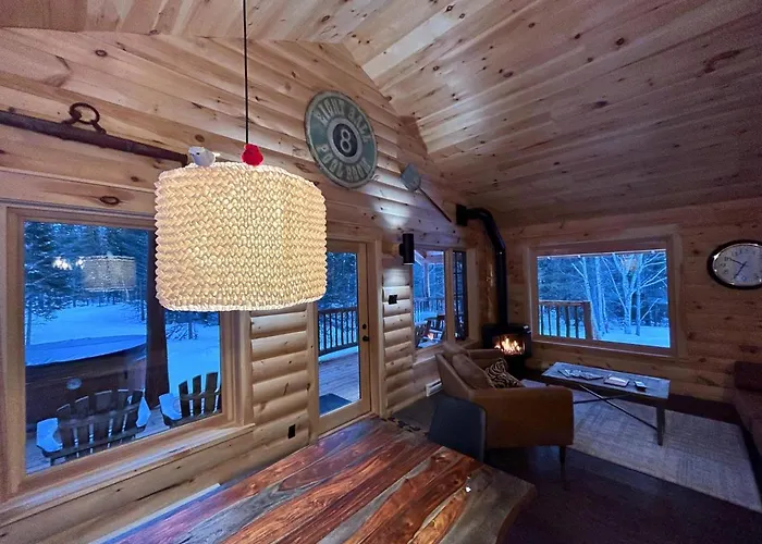 Apache - Chalets De Moh - Jacuzzi La Malbaie