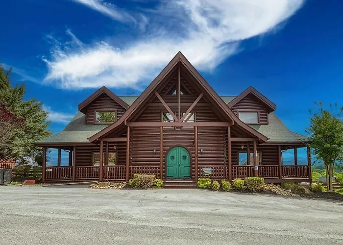 Serenity Mountain Pool Lodge Sevierville