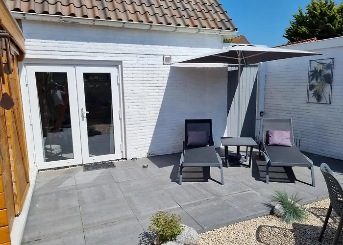 La Vie Est Belle Vlissingen Villa