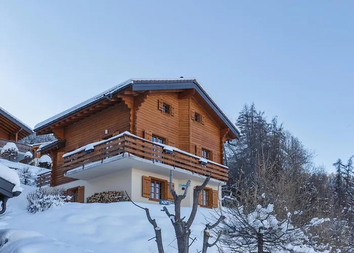 Montebello Cozy, Classic Swiss Chalet With Stunning Views La Tzoumaz