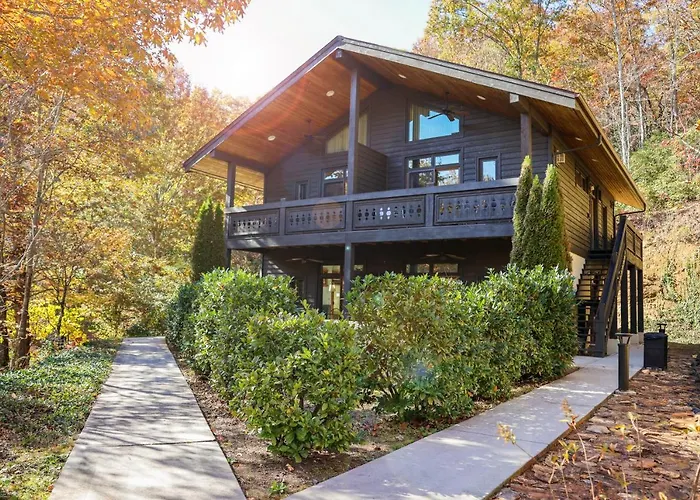 Outland Chalet & Suites Great Smoky Mountains Whittier