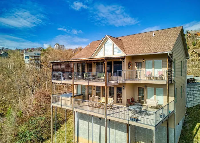 A Million Dollar View- Get 951 Worth Of Free Area Attraction Tickets For Each Paid Day! Villa Gatlinburg