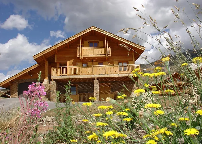 Madame Vacances Les Chalets de l'Altiport Alpe dʼHuez