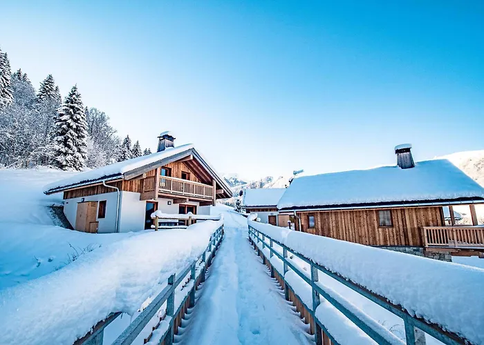 Chalet LA CHARMETTE, 4 pièces, 6 personnes - FR-1-356-401 Valmorel