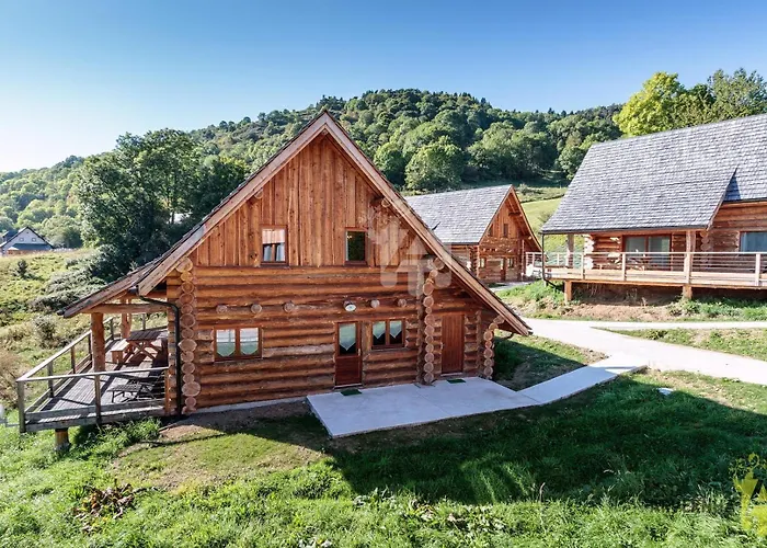 Chalets de Fougerousse Chambon-sur-Lac