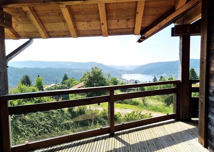 Chalet Terres Neuves, confort et vue sur le lac Gérardmer