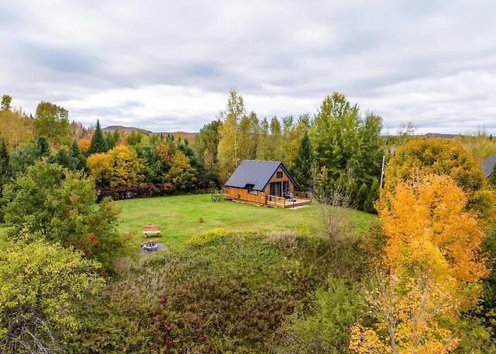 Au Chic Chalet des Chutes Chic Rustique Sainte-Melanie