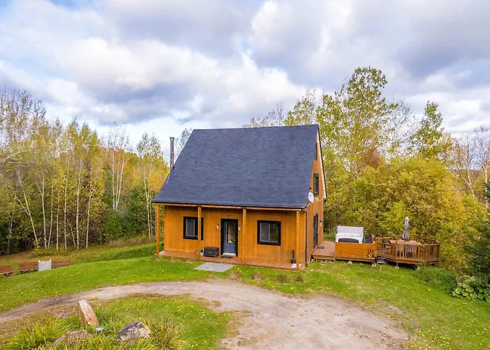 Au Chic Chalet Des Chutes Chic Cottage Sainte-Melanie