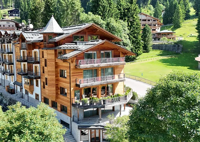 ChaletChalet Laura Lodge