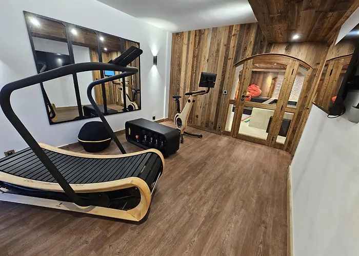 Chalet des Amis - 15 pers à Meribel - 400m piscine salle de jeux ciné