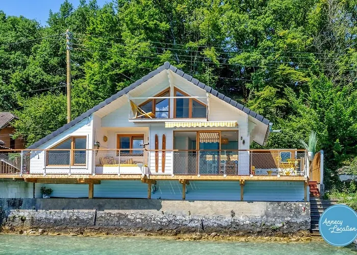 Chalet Coquillage Waterfront Escape On Lake Doussard