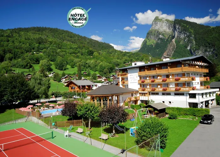 Chalet-Hôtel Neige et Roc, The Originals Relais  Samoëns