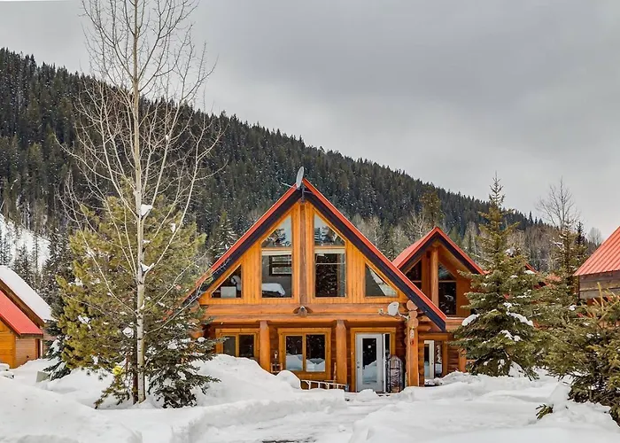 Beautiful Rustic Chalet In The Heart Of Rockies Golden