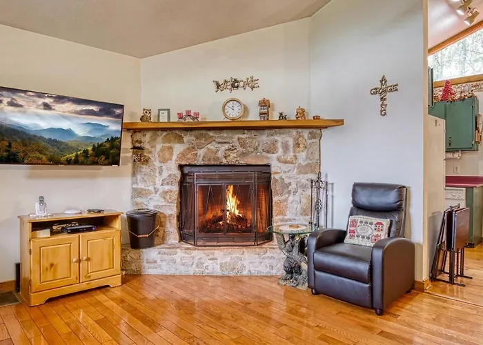 Amazing Grace-Cozy Cabin Retreat In The Smokies Sevierville