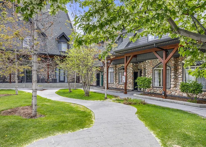 Mystic Springs Chalets Managed By Little Sister Getaways Canmore