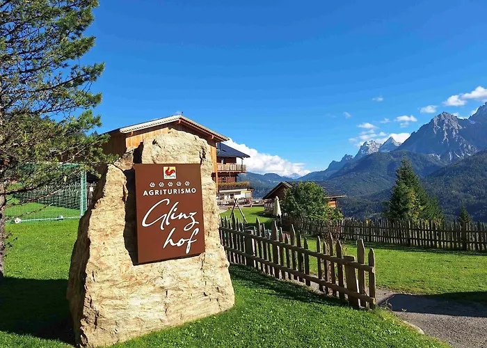 Glinzhof Mountain Natur Resort Agriturismo San Candido