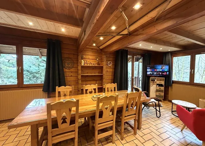 LE MONTAGNARD Chalet en bois La Bresse