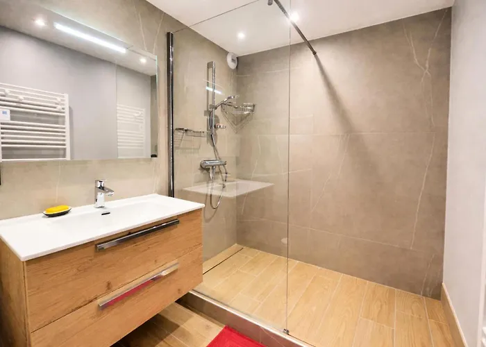 Chalet Aster - Maison de village rénovée sur 3 niveaux 4 pièces pour 6 personnes à St Marcel MAE-6444 Saint-Marcel 