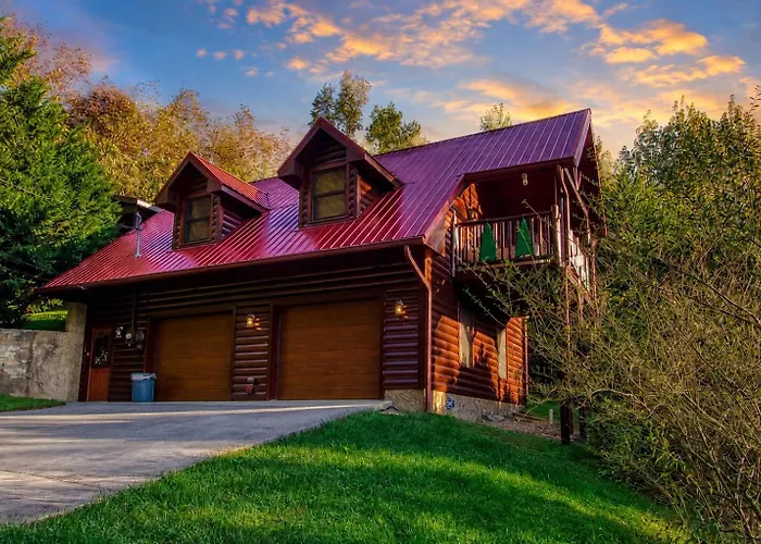 Papa Bear, Hot Tub, Wifi, 560 Free Tickets Each Paid Day!!! Villa Sevierville