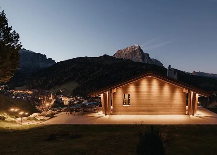 Luxury Spa Chalet Lum D'Or Selva di Val Gardena
