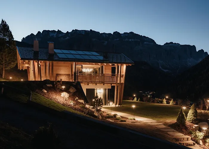 Luxury Spa Chalet Lum D'Or Selva di Val Gardena