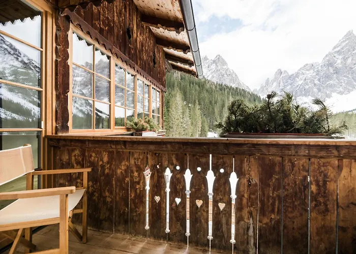 Hotel Dolomitenhof & Chalet Alte Post Sexten