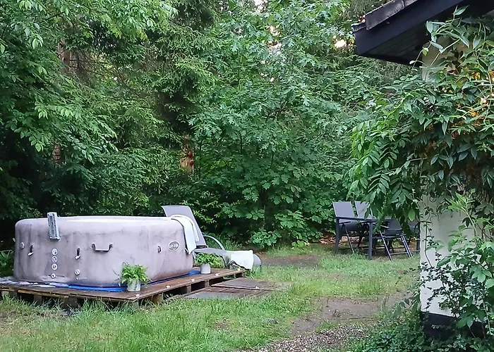 Paulus aan de bos met hot tub Villa Epe