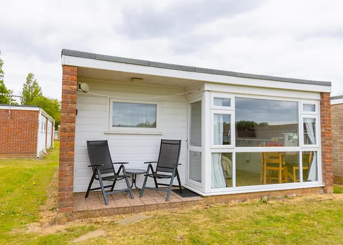 Bermuda Holiday Park Chalet Close To Beach Hemsby
