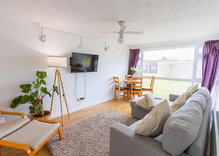 Bermuda Holiday Park Chalet Close To Beach Hemsby