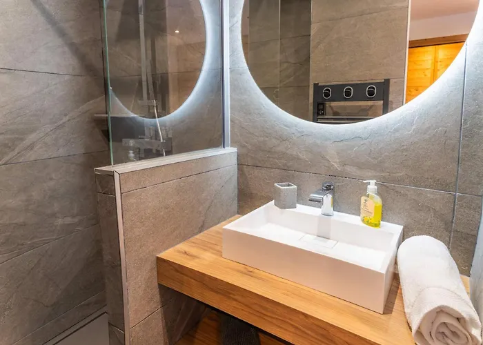Résidence Domaine Du Loup Blanc - Appartement de standing pour 8 personnes MAE-4514 Les Orres