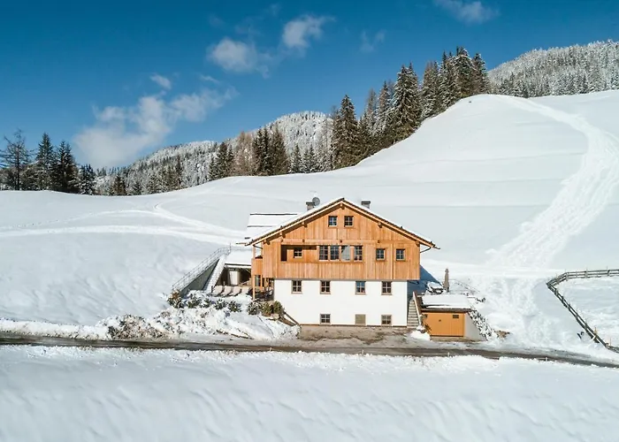 Mountain Chalet Pia La Valle