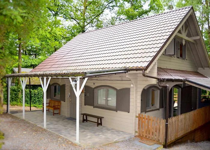 Chalet Montana - Hot Tub, Sauna, Playstation Villa Durbuy